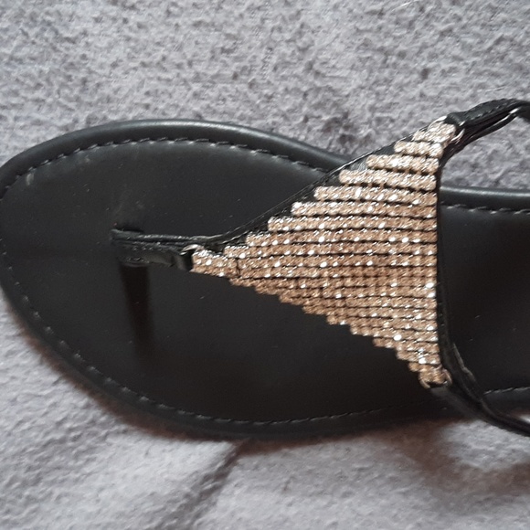 Unionbay Thong Sandal 8.5 NWOT - Picture 3 of 5